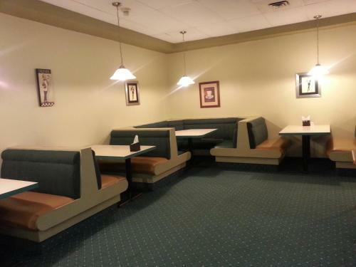 Hotel Caledonia Motor Inn