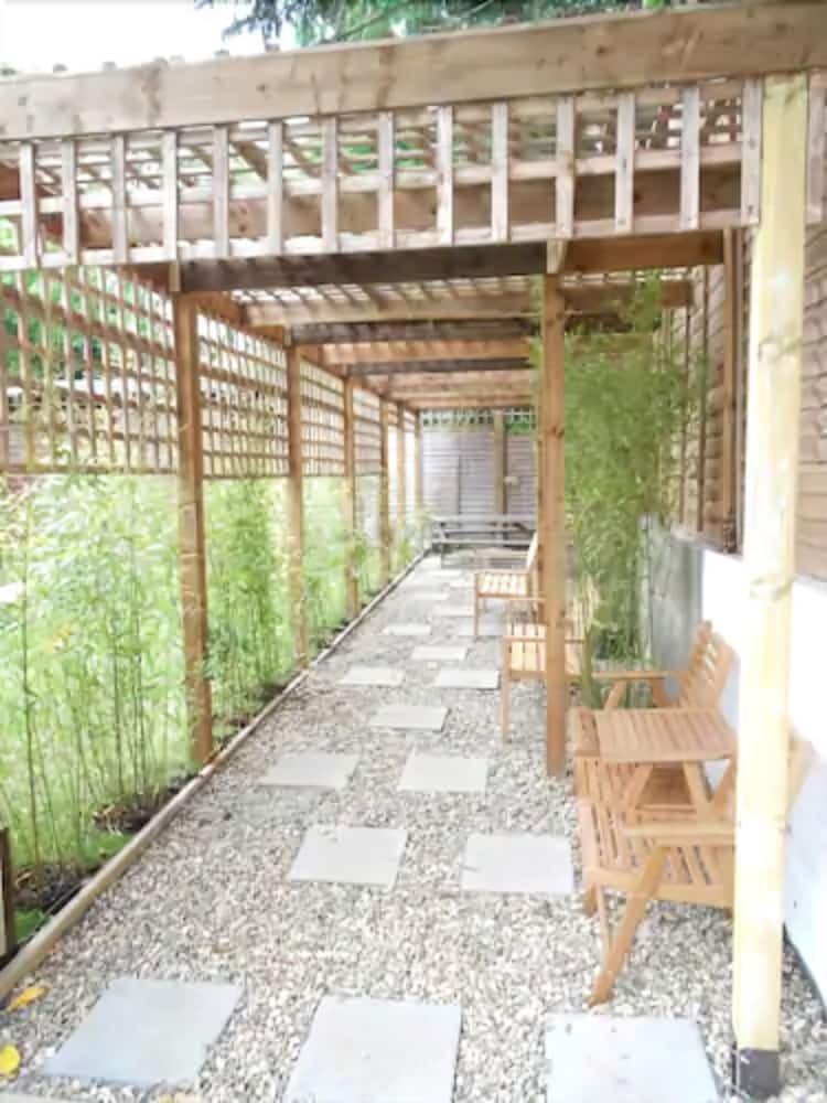 Albergue 247 London Studios