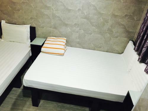 Hostal Modern Hotel