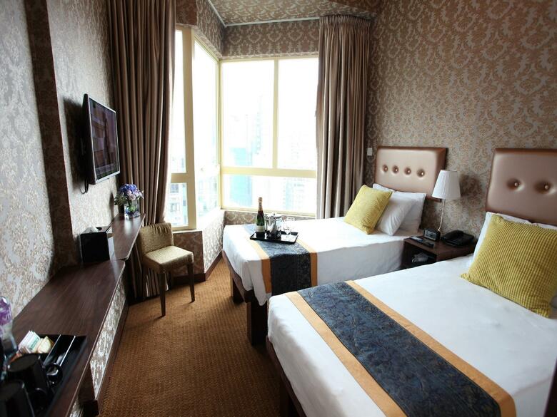 Grand City Hotel