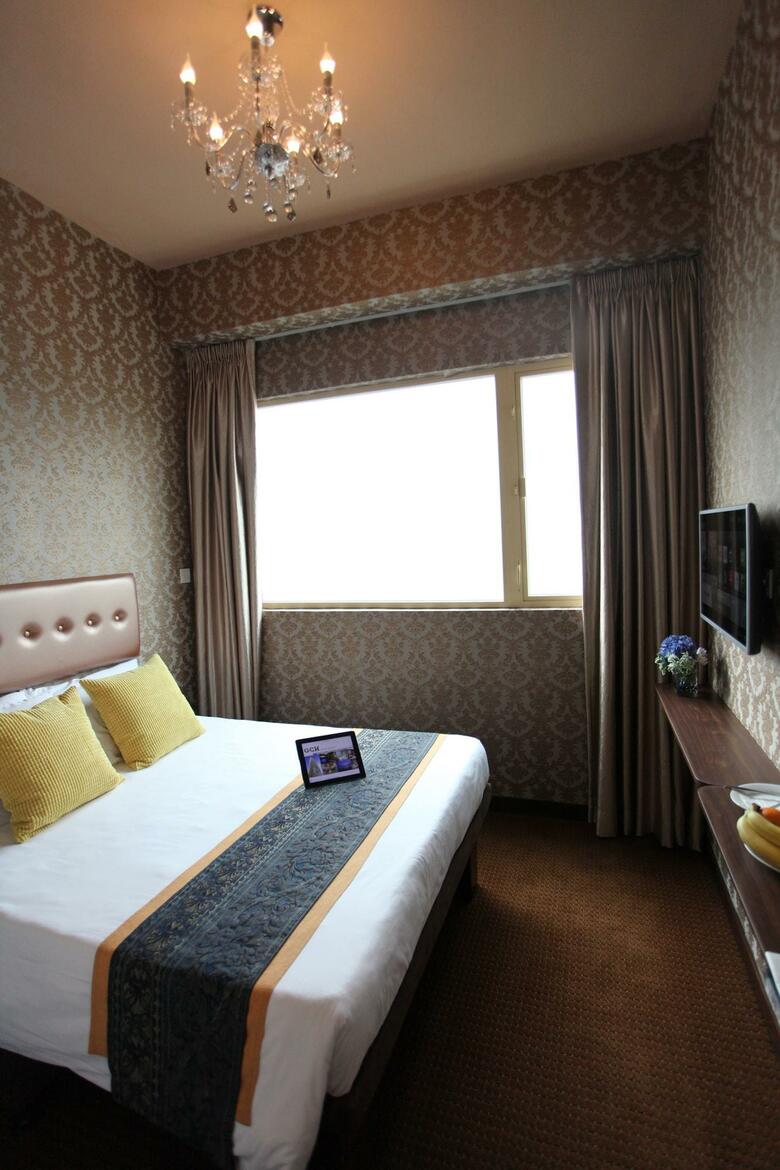 Grand City Hotel