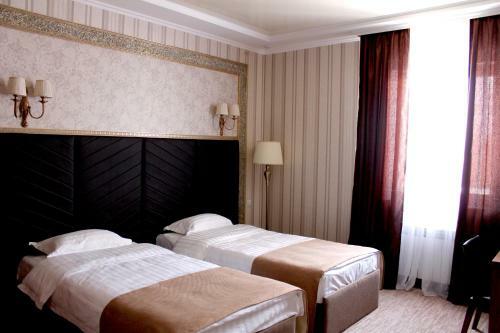 Astor Hotel