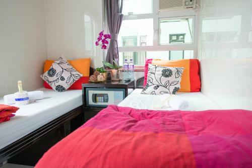 Hostal Canada Hotel