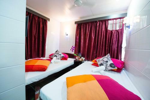 Hostal Canada Hotel