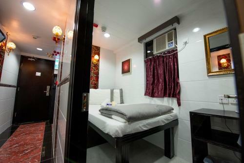 Hostal Canada Hotel
