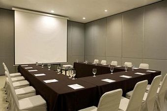 Hakaya Plaza Hotel