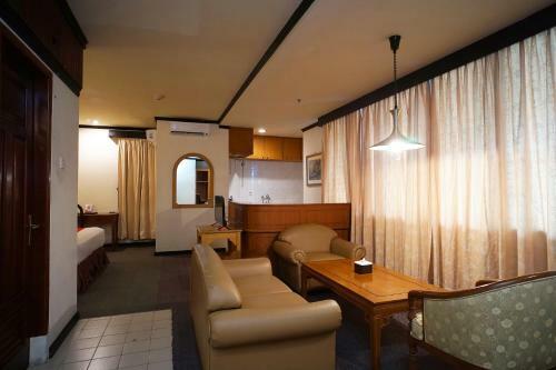 Adika Hotel Bahtera