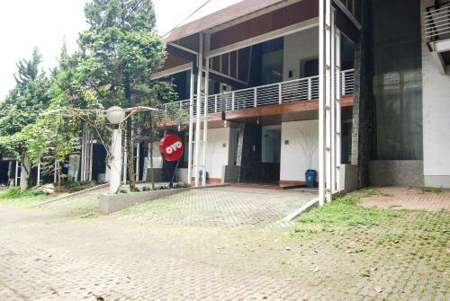 Hostal Oyo 229 Hi Quality