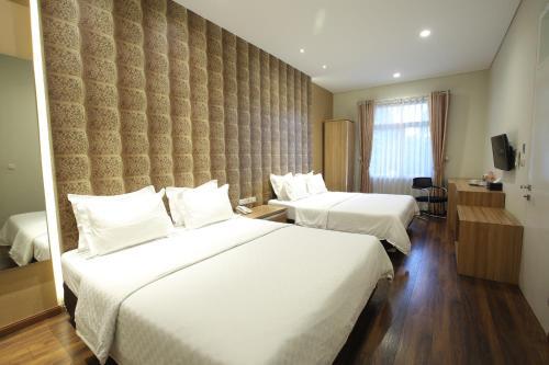 Hostal Dago 207