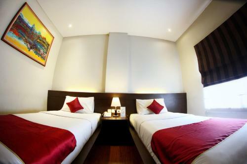 Hostal Sutan Raja Guest House