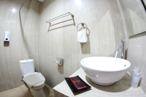 Hostal Sutan Raja Guest House