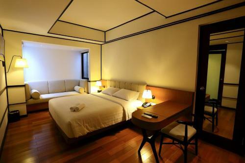 Namin Dago Hotel