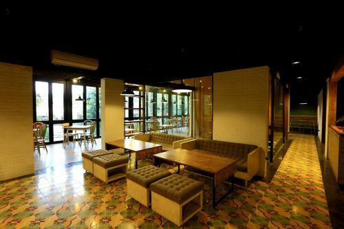 Namin Dago Hotel