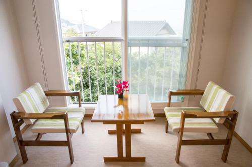 Bed & Breakfast Atami Koro