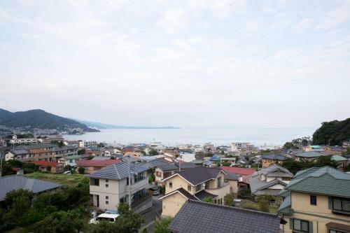 Bed & Breakfast Atami Koro