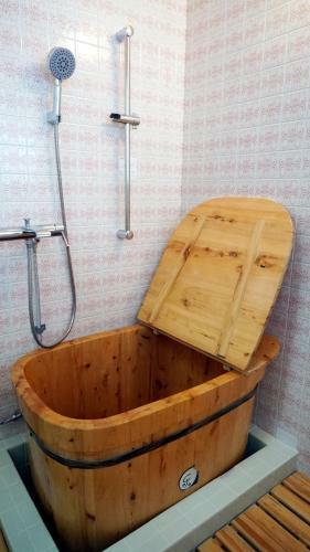 Bed & Breakfast Atami Koro