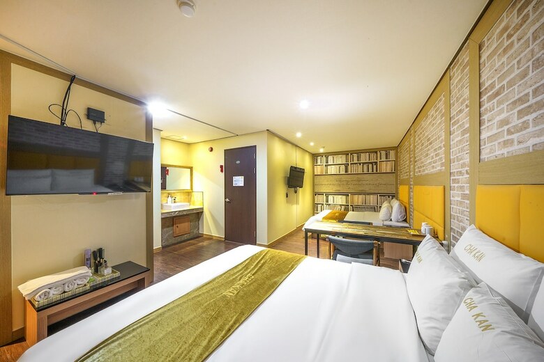 Gunsan W Hotel