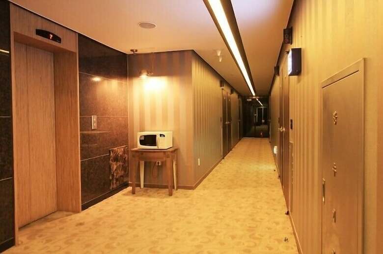 Gunsan W Hotel