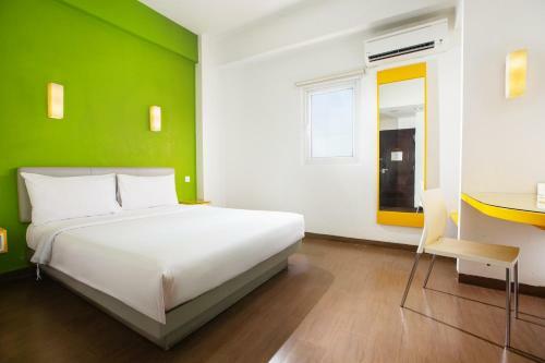 Amaris Hotel Padjajaran - Bogor