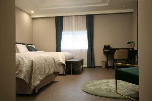 Polaris Tourist Hotel