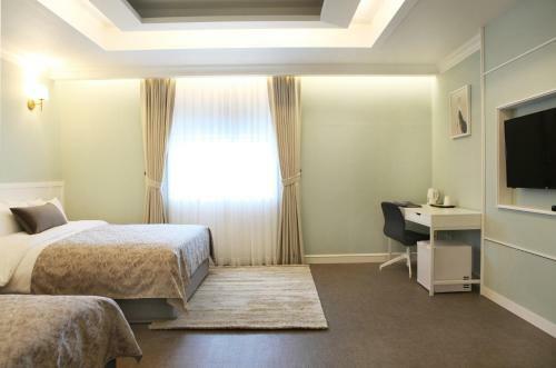 Polaris Tourist Hotel