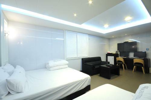 Wa Hotel