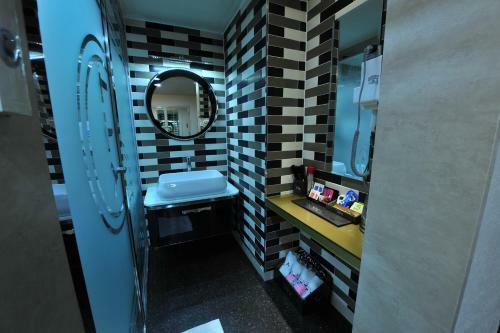 Ytt Hotel