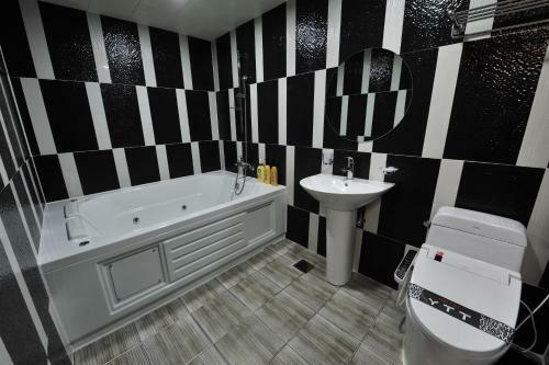 Ytt Hotel