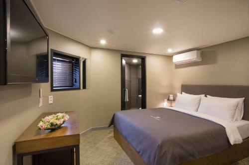 The Bs Hotel Busan Station