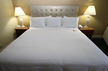 Radisson Hotel Rochester Airp