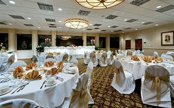 Radisson Hotel Rochester Airp