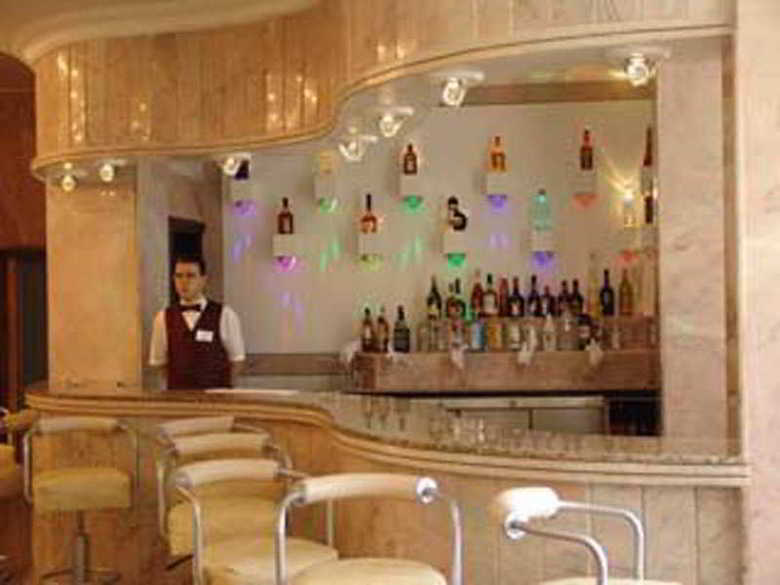Hotel Celebrity