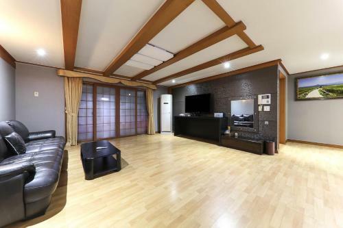 Major Hotel