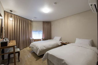 Elin Hotel