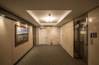 Elin Hotel