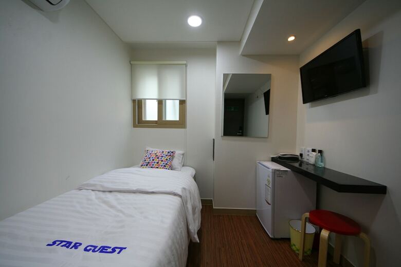 Hostal Star Guest Oneroomtel
