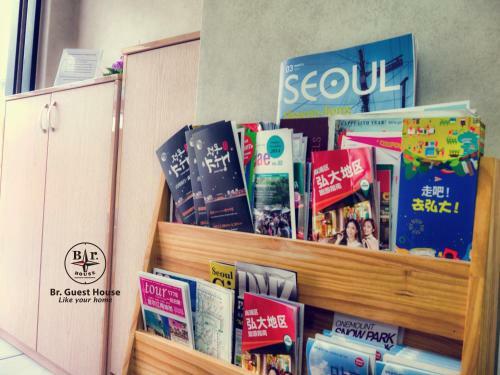 Hostal Br. Guesthouse Hongdae