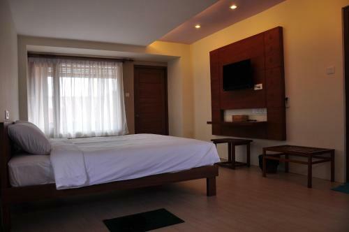Paradise Hotel Nyaung Shwe