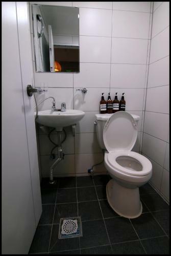 Hostal 24 Guesthouse Sinchon