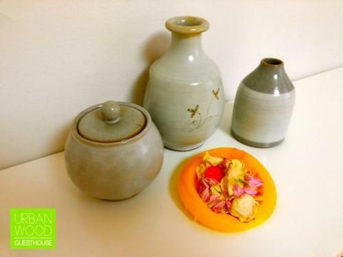 Hostal Urbanwood Guesthouse
