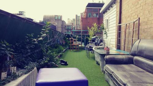 Hostal Urbanwood Guesthouse