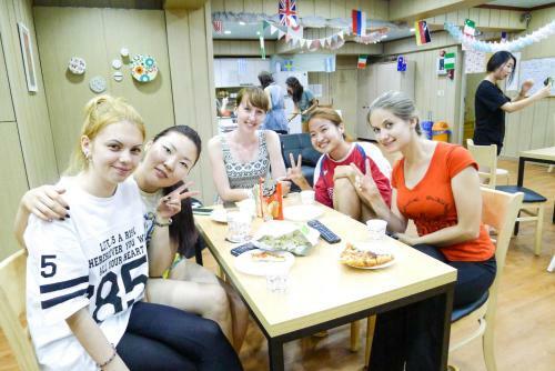 Albergue Mori Guesthouse