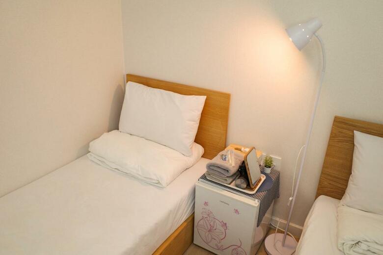 Hostal Starria Hostel
