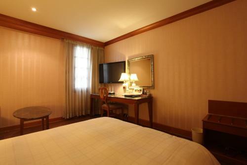 Karak Tourist Hotel