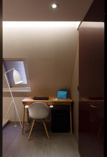 H Hotel