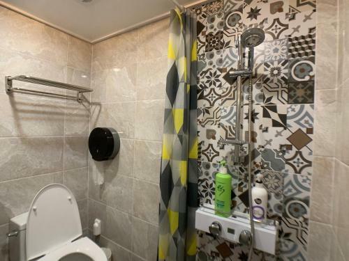 Hostal J-honor Guesthouse