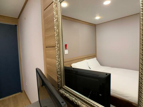 Hostal J-honor Guesthouse