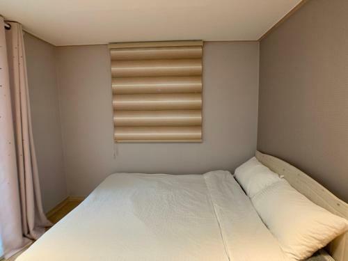 Hostal J-honor Guesthouse