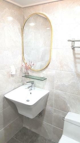 Hostal J-honor Guesthouse