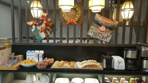 Hostal J-honor Guesthouse